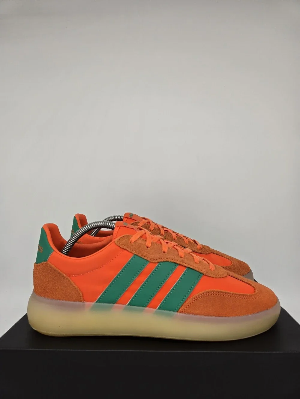 adidas Men's Barreda Decode JR3520 Semi Impact Orange Court Green Shoe Size 10.5